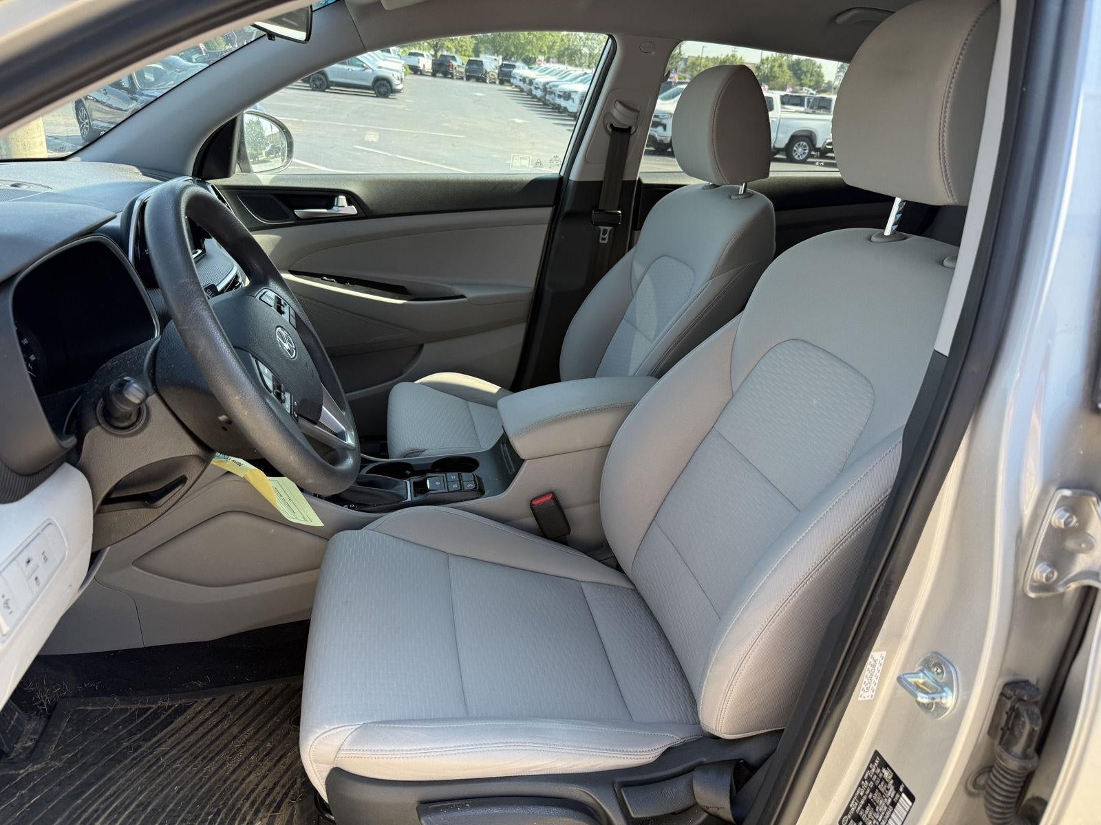 2021 Hyundai TUCSON SE