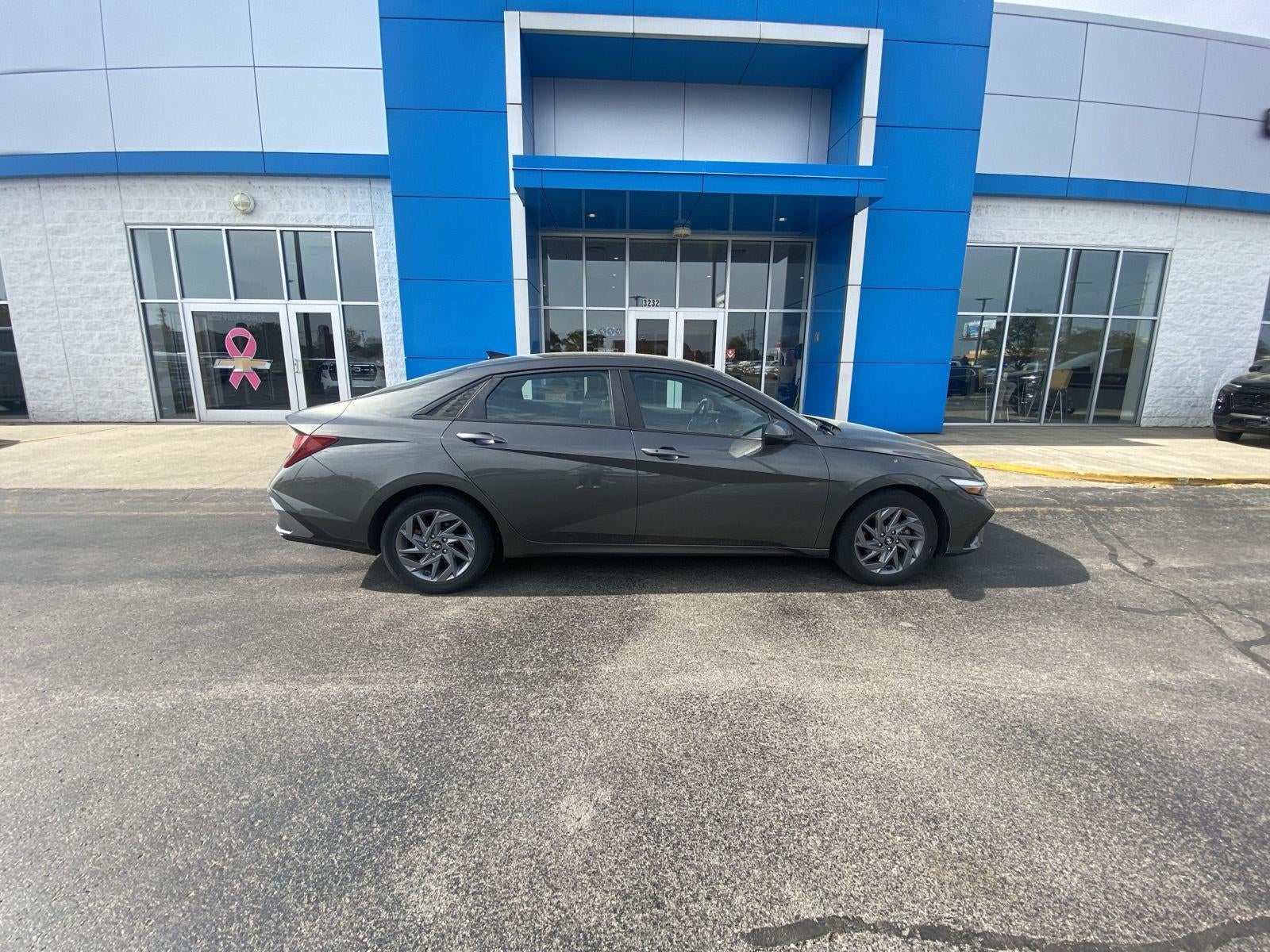 2024 Hyundai ELANTRA SEL