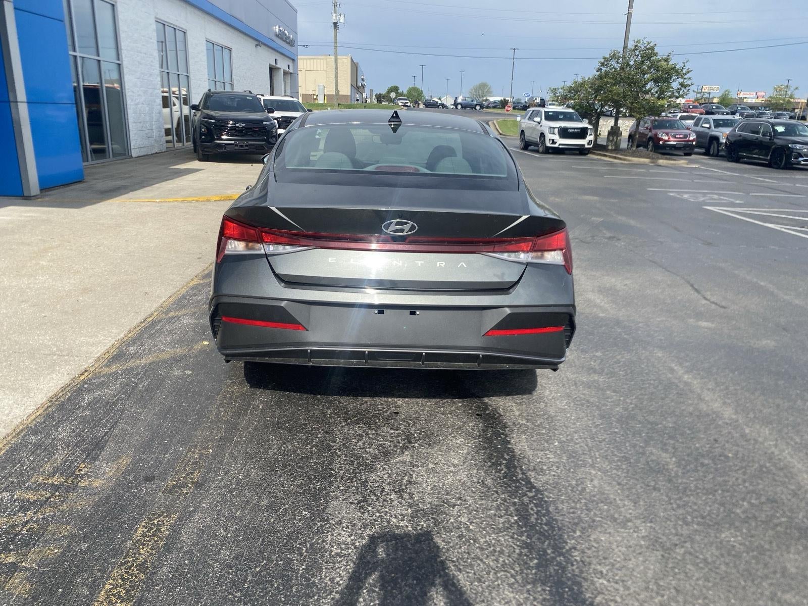 2024 Hyundai ELANTRA SEL