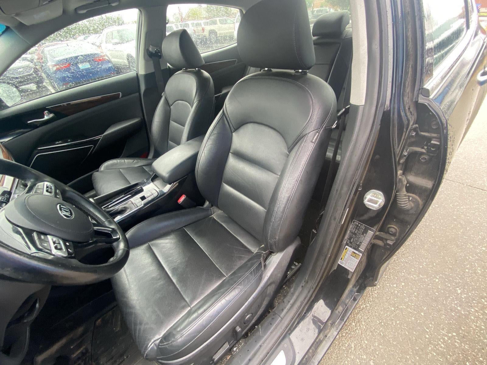 2019 Kia Cadenza Technology